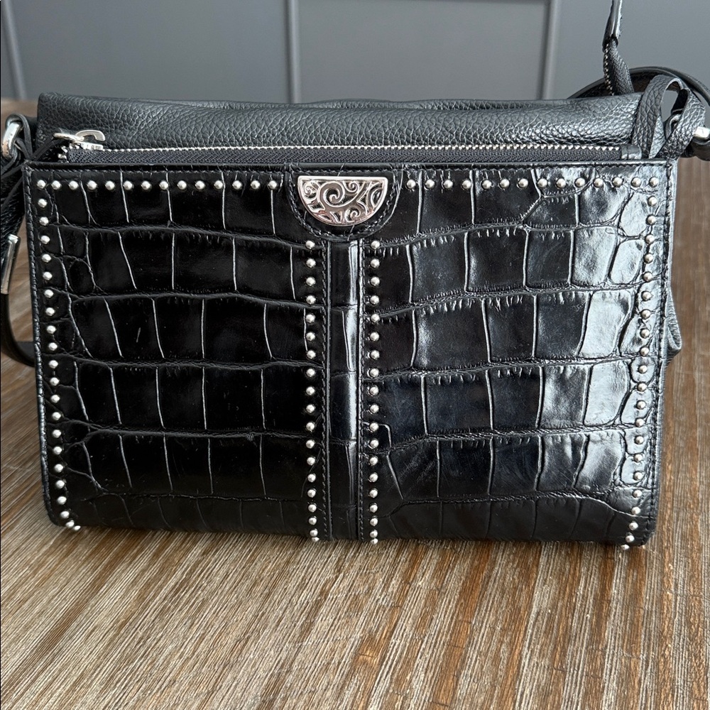Brighton Pretty Tough Jagger Crossbody Organizer in black pebbled leather/croc